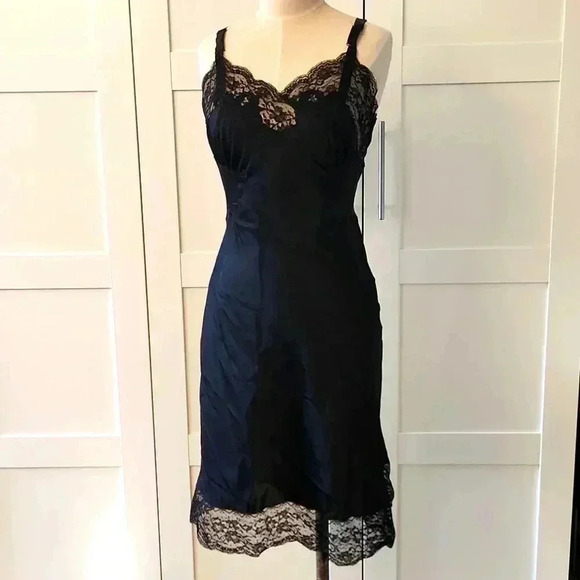 barbizon Other - Vintage lingerie black lace and satin Barbizon embrace size 13